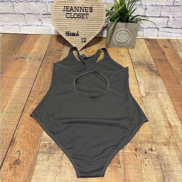 Skims Utility Sport Scoop Neck Bodysuit in Gunmetal nwt size 4X - Picture 2 of 11